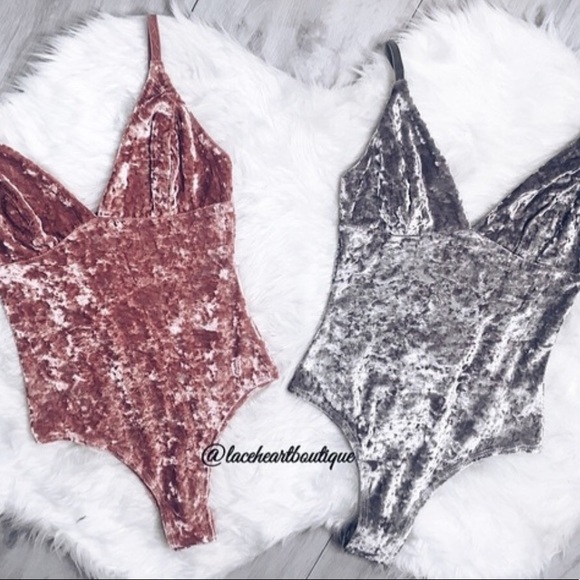 ✨New “Pretty in Pink” Crushed Velvet Bodysuit✨ - Picture 4 of 5